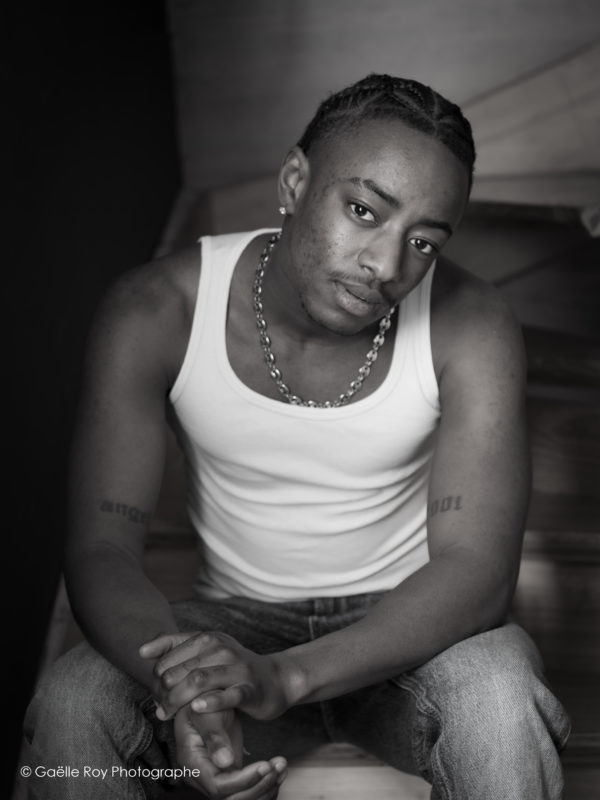 portrait masculin afro