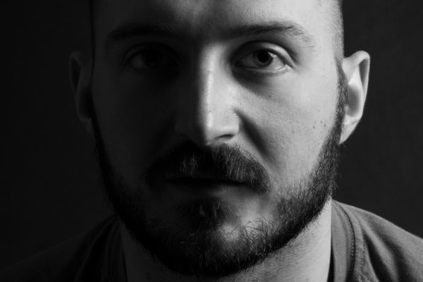 portrait masculin noir et blanc